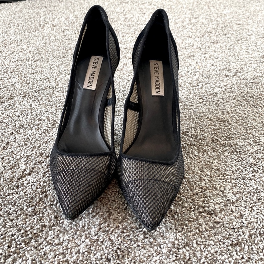 Steve Madden Darling Pump